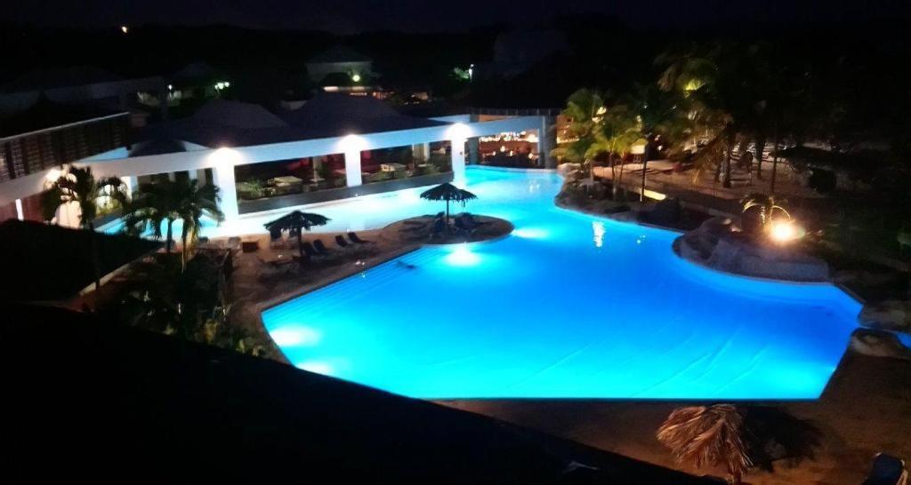 Romantique Et Bel Appartement En Bord De La Mer, Piscine Surveillee Et Belle Plage A 50M Saint-Francois  Exterior foto